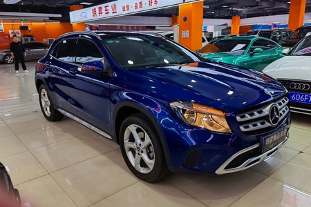 哈尔滨二手奔驰GLA 2018款 GLA 200 动感版