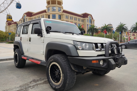 黄冈二手北京BJ40 2016款 BJ40L 2.3T 手自一体 四驱 尊享版